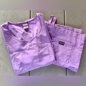Women’s scrub set